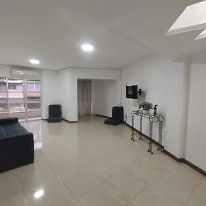 Amplo Pe Na Areia - 180m Da Apartamento
