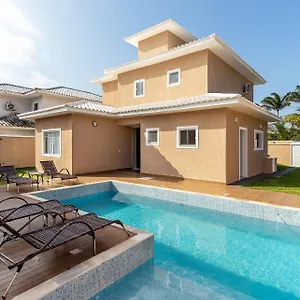 https://linda-casa-4-suites-piscina-em-buzios.cabofriohotels.org